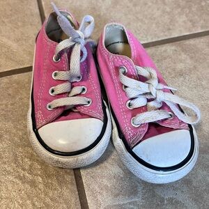 Pink converse